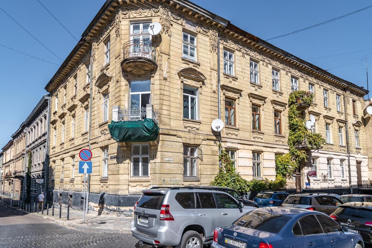 Apartment Inshiapartments On Popovycha Str *