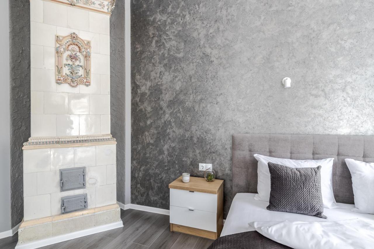 公寓 Inshiapartments On Popovycha Str *